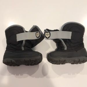 Kamik Snowbug kids boots (toddler size 7)